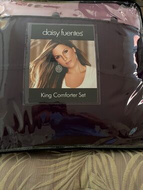 Daisy Fuentes King Comforter Set - Plum